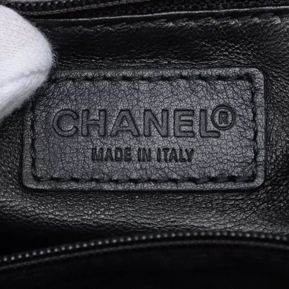 Chanel Black Rabbit Fur Shoulder Bag in like new condition - Picture 9 of 12